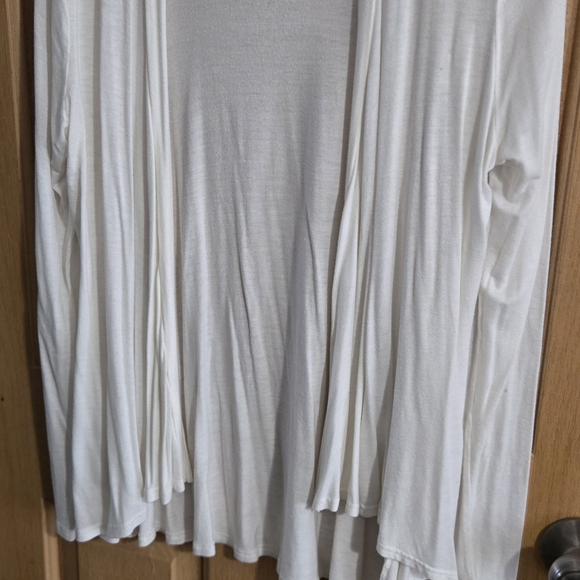 Top - Picture 1 of 2